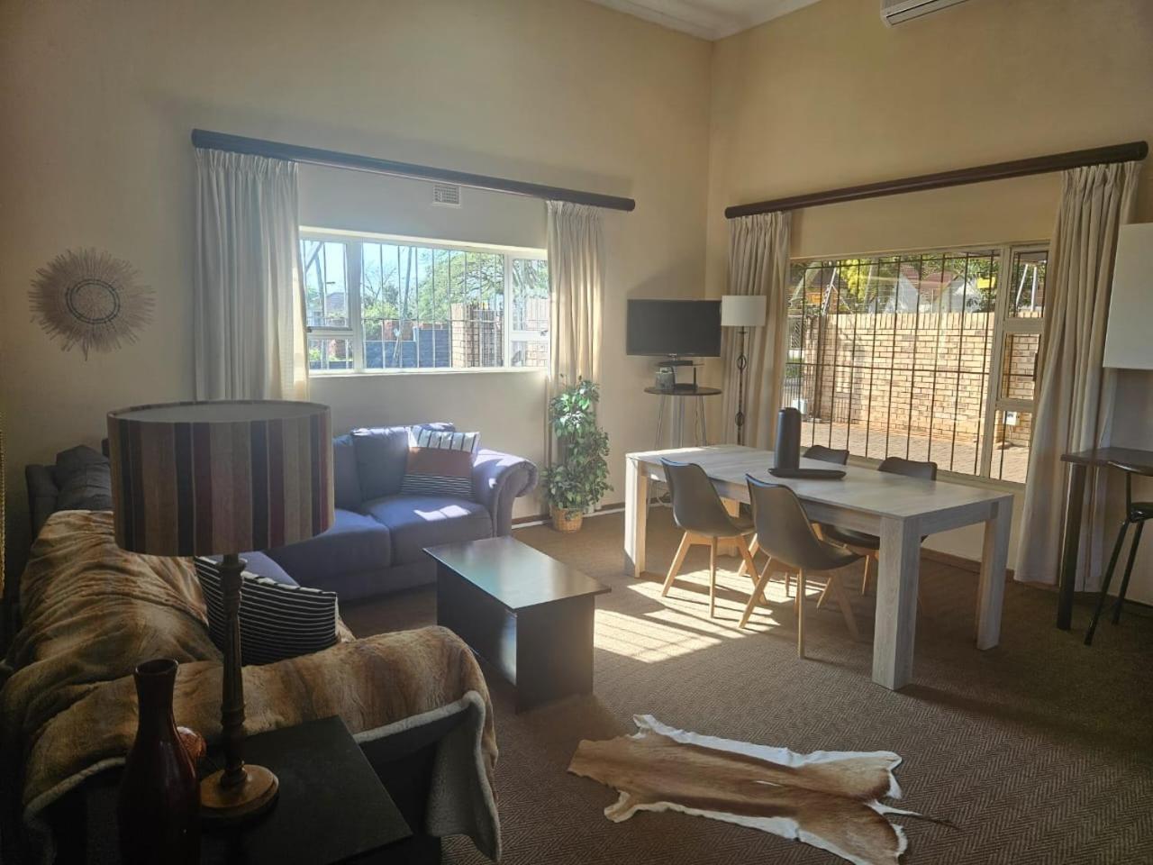 Hillton Manor Guest House リチャーズ・ベイ エクステリア 写真