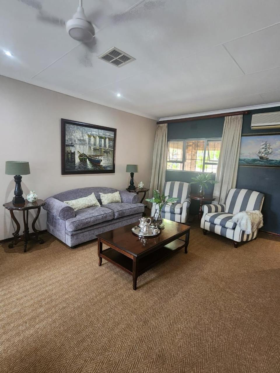 Hillton Manor Guest House リチャーズ・ベイ エクステリア 写真