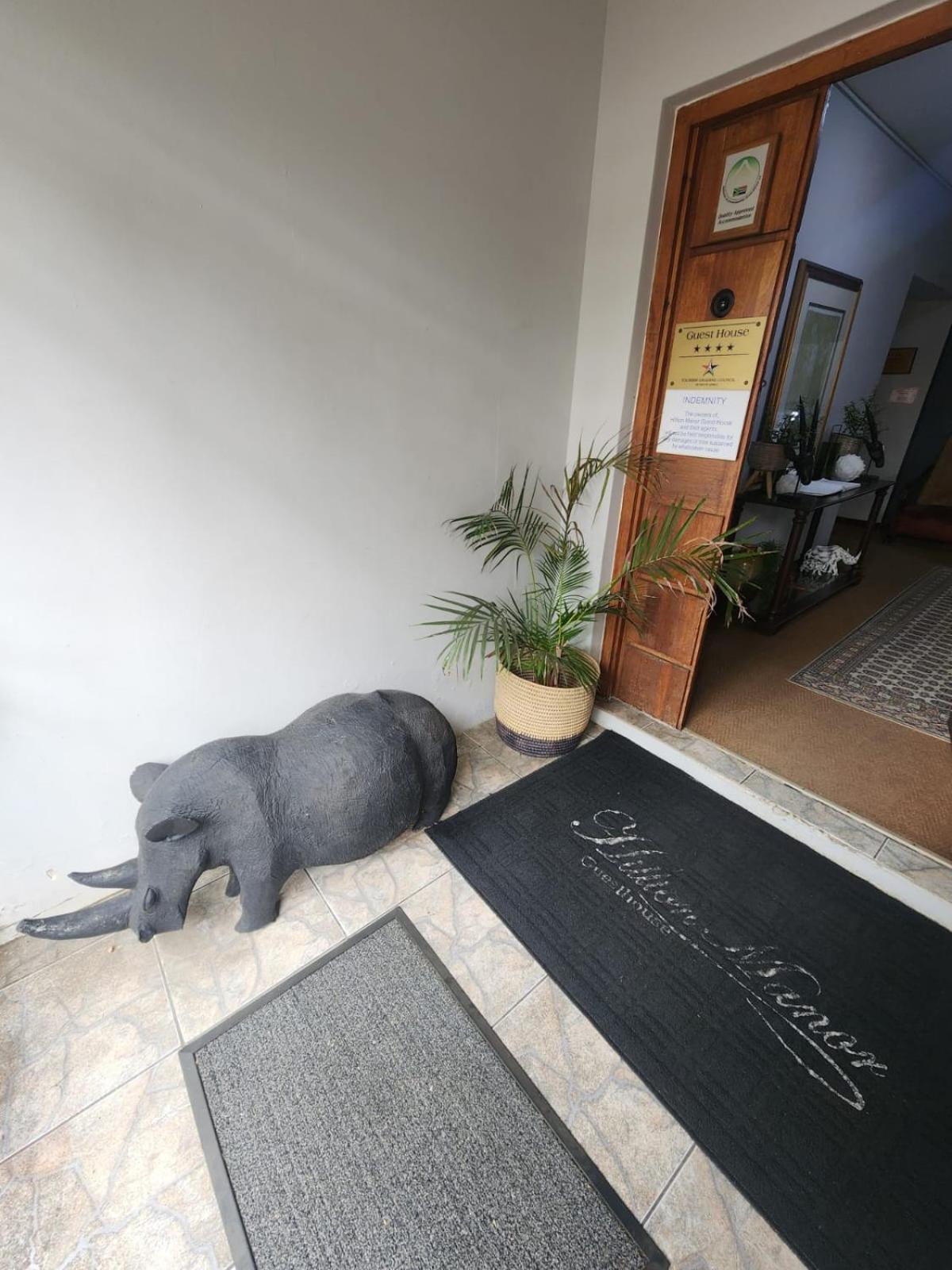 Hillton Manor Guest House リチャーズ・ベイ エクステリア 写真